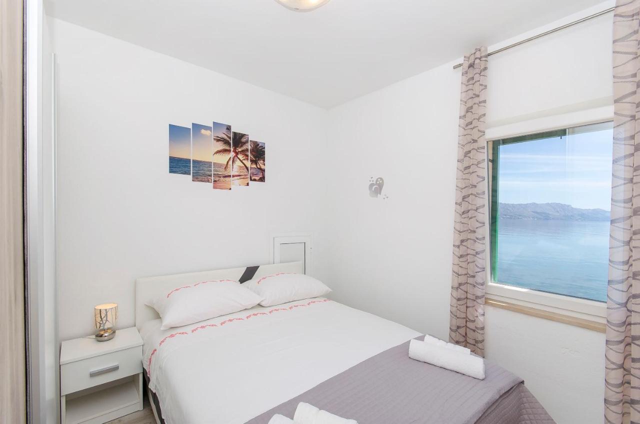 Apartment Paradise Postira Exterior photo